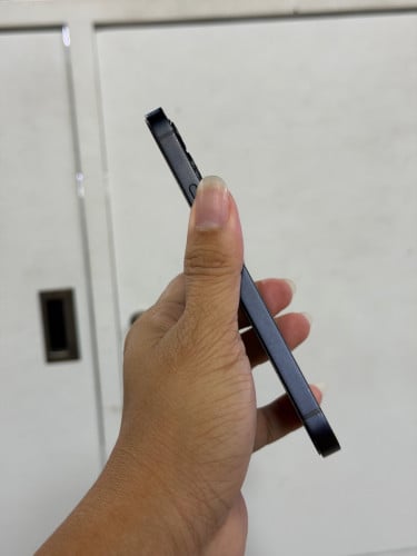 iPhone 12 (64)G