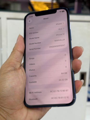 iPhone 12 (64)G