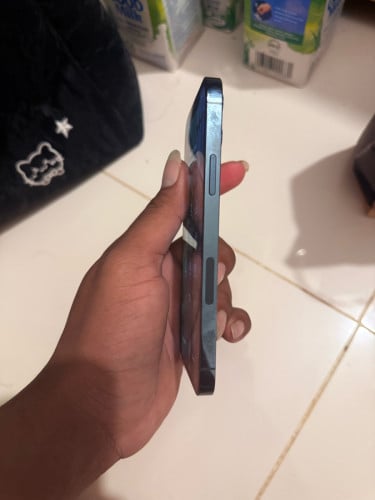 iPhone 12Pro 128GB Noscan lcd gxថ្មដូរថ្មី
