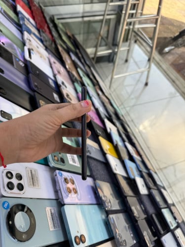 IPhone SE2 ហ្សុីន100%