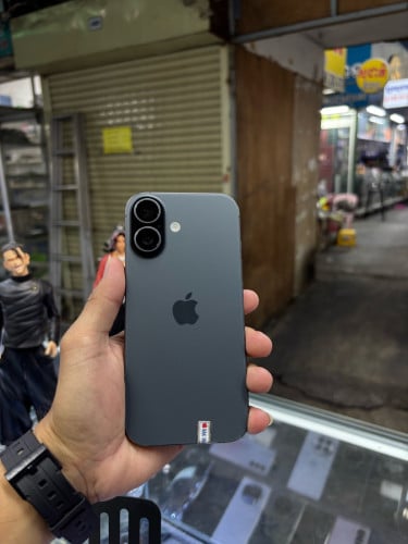 Iphone17 256G CH sim2 អត់ស្គេន ដូរកាម៉េរ៉ា