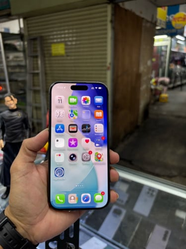 Iphone17 256G CH sim2 អត់ស្គេន ដូរកាម៉េរ៉ា