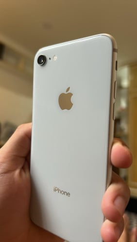 Iphone8 20$ 25$ 30$ មានស្គេន សានុំ