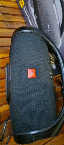 jbl boombox ឆ្នាំងសុីន ដូរថ្មហើយ ថ្មកាន់សំលេងណែន 129$ វៃដូរបាន