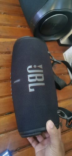 jbl xtrame3 97% នៅសានុំថ្មកាន់សំលេងណែន 119$ វៃដូរបាន