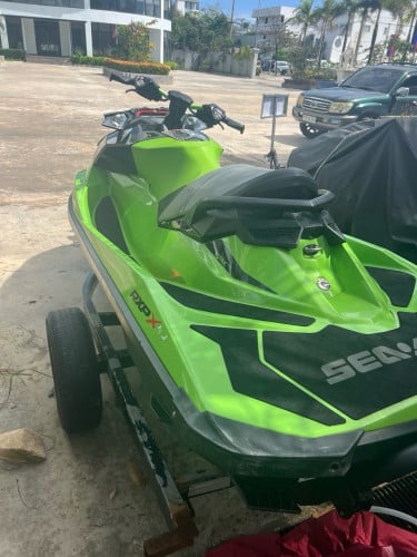 Jet ski SeaDoo RXP 300 for sale