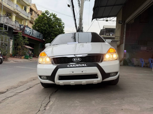 Kia Carnival 2012full option