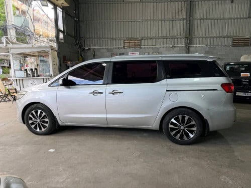 Kia carnival 2015