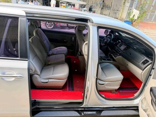 Kia carnival 2015