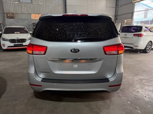 Kia Carnival 2015