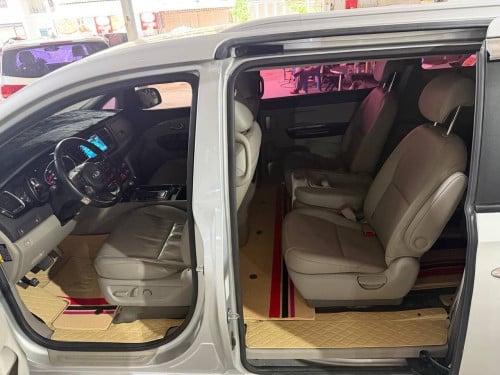 Kia Carnival 2015