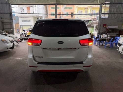 Kia Carnival 2015 កៅអី7