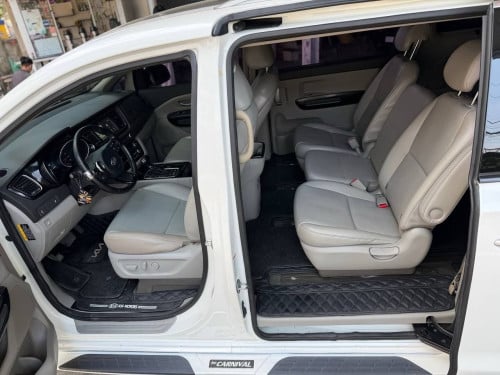 Kia Carnival 2015full