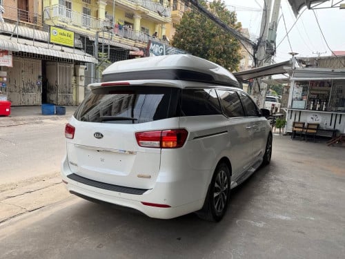 Kia Carnival 2015full option VIP
