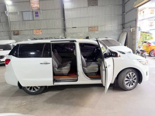 Kia Carnival 2017full option ទ្វាអូតូបី