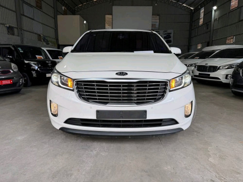 Kia carnival 2017full option ទ្វាអូតូ3