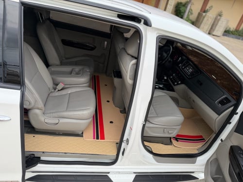 Kia Carnival 2020 ទ្វារអូតូ