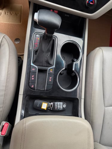 Kia Carnival 2020 ទ្វារអូតូ
