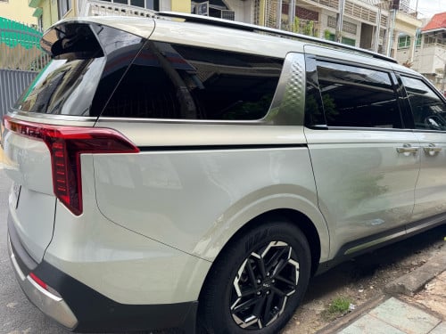 Kia Carnival 2025 full options លក់តំលៃស្មើនឹងoptions ធម្មតា