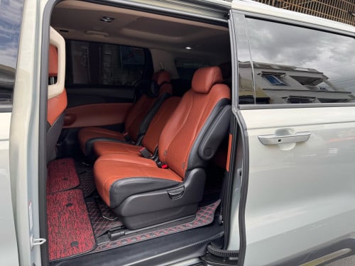 Kia Carnival 2025 full options លក់តំលៃស្មើនឹងoptions ធម្មតា
