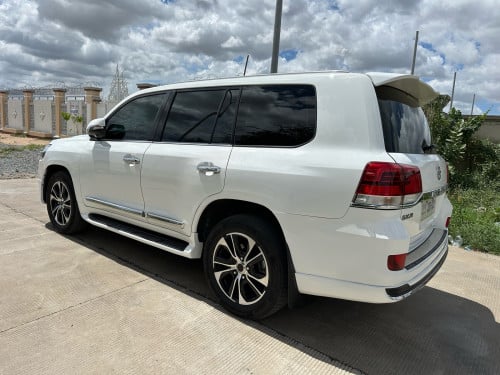 Land Cruiser 08 ឡើង 021 full