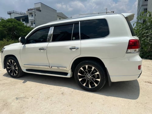 Land Cruiser 2008up2020 មានទូរទឹកកអត់បើកដំបូល