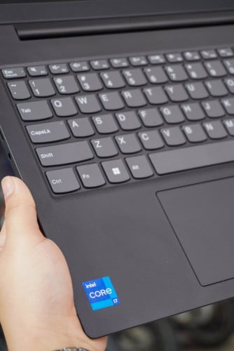 Lenovo V15-G5