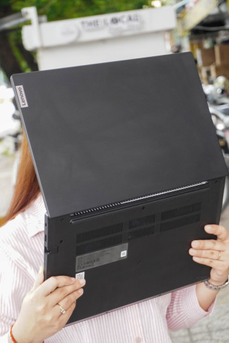 Lenovo V15-G5