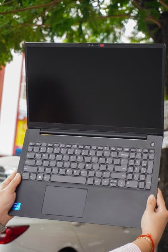 Lenovo V15-G5