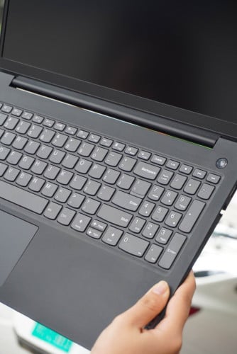 Lenovo V15-G5