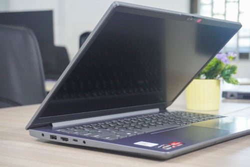 Lenovo V15-Gen4