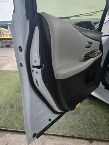Lexus HS250h