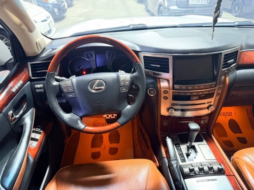 Lexus Lx570 2014 Super Sport Spec Arab 2AL-XXXN ម្ចាស់ដើម