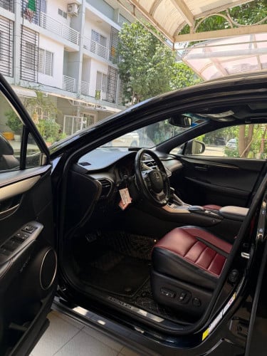 Lexus NX 200t 2016 For Rent /出租
