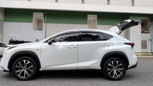 Lexus NX 200t F Sport 6ប៊ូតុង ប៉ុង2 គុជ3 តម្លៃពិសេស