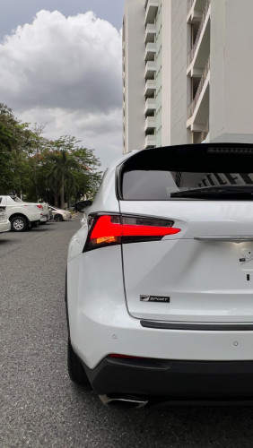 Lexus NX 200t F Sport 6ប៊ូតុង ប៉ុង2 គុជ3 តម្លៃពិសេស