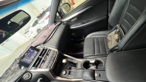 Lexus NX 200t F Sport 6ប៊ូតុង ប៉ុង2 គុជ3 តម្លៃពិសេស