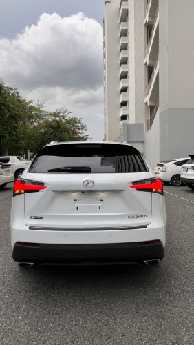 Lexus NX 200t F Sport 6ប៊ូតុង ប៉ុង2 គុជ3 តម្លៃពិសេស