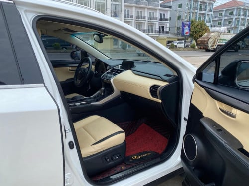 LEXUS NX200T