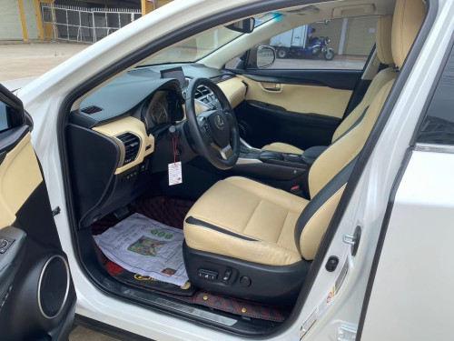 LEXUS NX200T