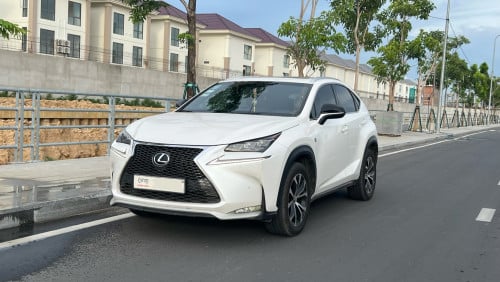 LEXUS NX200T F-Sport 2015