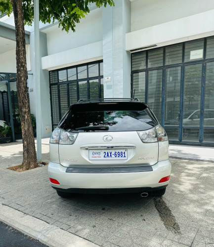 Lexus RX330 ប៉ុង2 ឆ្នាំ2004 h/f