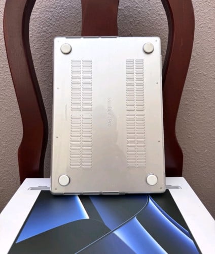Macbook Apple M2 Pro ម្ចាស់ផ្ទាល់ទិញពីកូរ៉េសំនុំស៊ីន