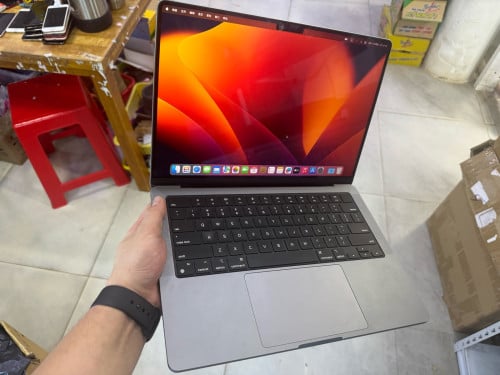 MacBook Pro 14 寸 M2 Pro 准新机 100% 电池 全套配件 + 可货到付款!
