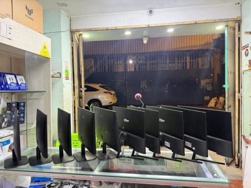 Monitor 24 inch 75Hz FHD កែមស្មើ មានSpeaker មានច្រើនគ្រាប់បងៗអាចដាក់កម្ម៉ងបានចា