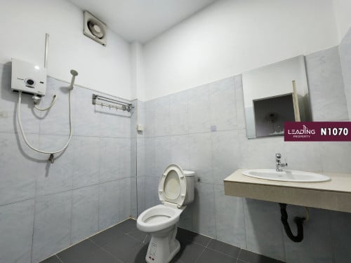 N1070 | Furnished 2 Bedrooms Apartment with Gym For Rent