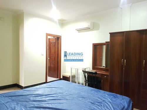 N285 | Bright and Clean 2 Bedrooms Flat Apartment For Rent in BKK2
