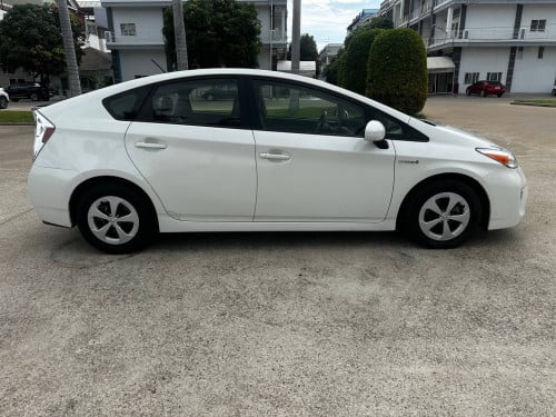 New Arrivals, Prius ឆ្នាំ2015 option4 Tax paper