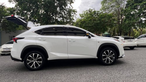 NX 200T F Sport 2016 6ប៊ូតុង ប៉ូង2 គុជ3 តម្លៃពិសេស