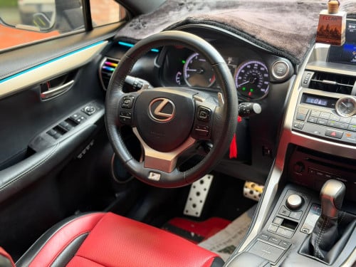 NX 200T F-Sports